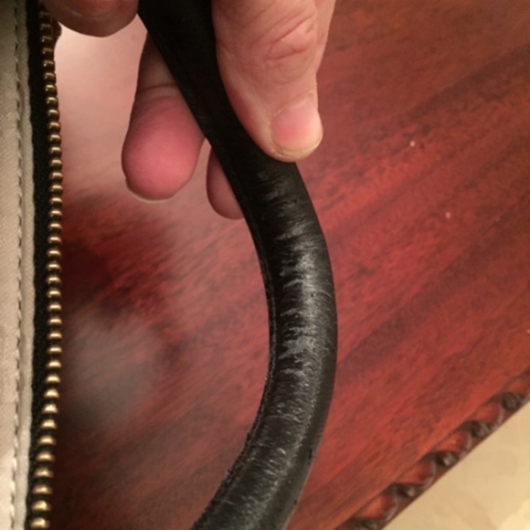 Tory Burch Black Saffiano leather tote - Picture 4 of 7